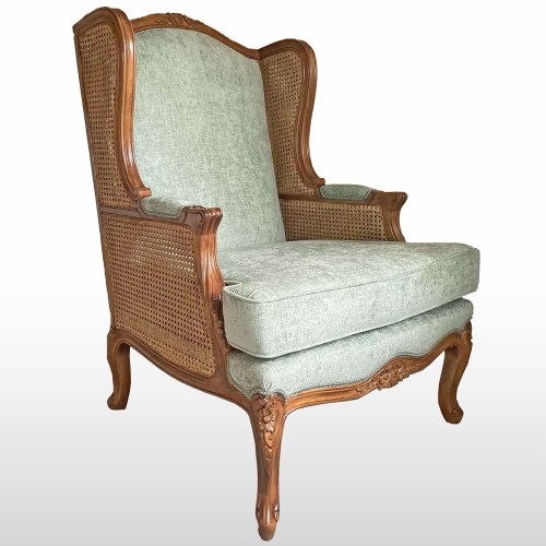 Αναπαυτική κλασική μπερζέρα LOUIS XV διαχρονικής αξίας.